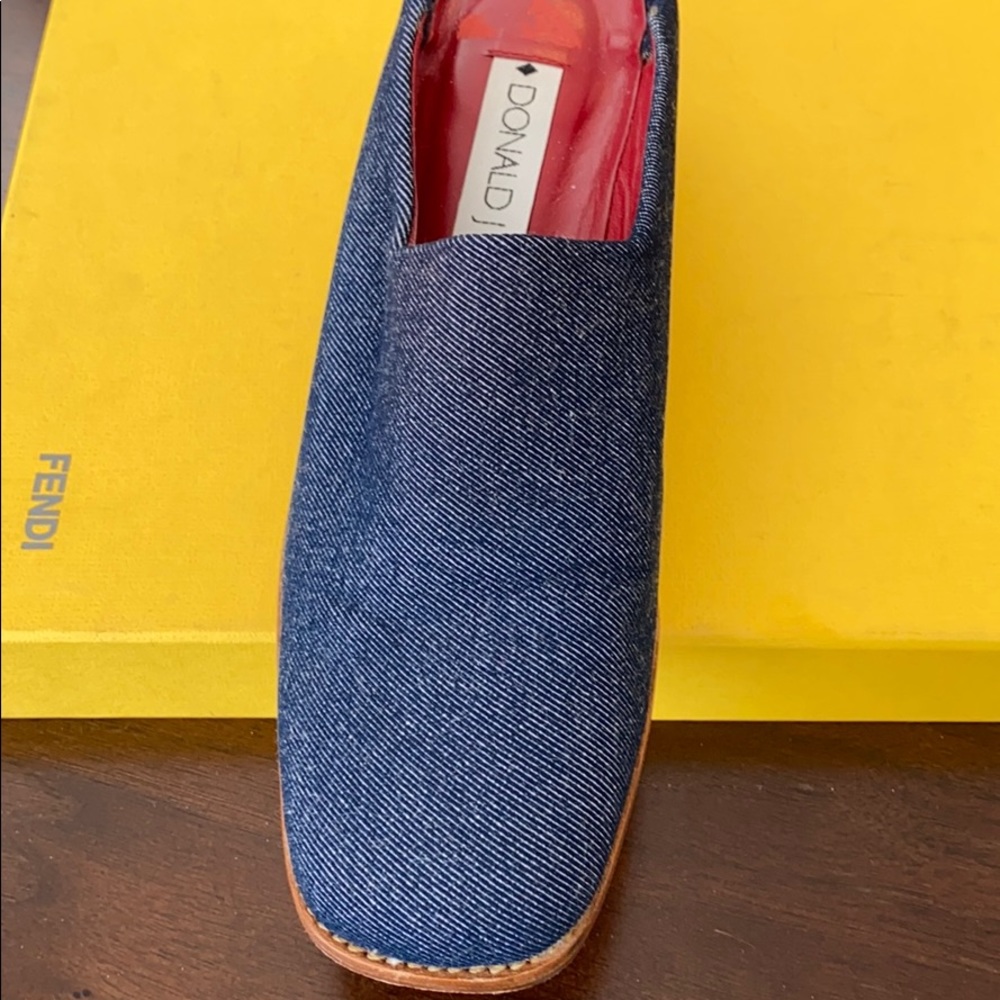 Shoes - Picture 2 of 7